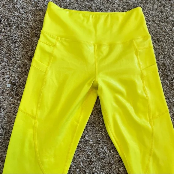 Zyia Leggings Bundle Womens Size 4 Camo Neon Yellow Activewear Compression - Picture 8 of 11
